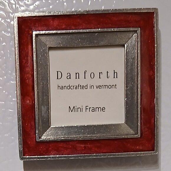 Danforth Pewter Magnetic Mini Frames w/ BONUS Magnetic Snowflake & Metal Flower - Picture 5 of 8